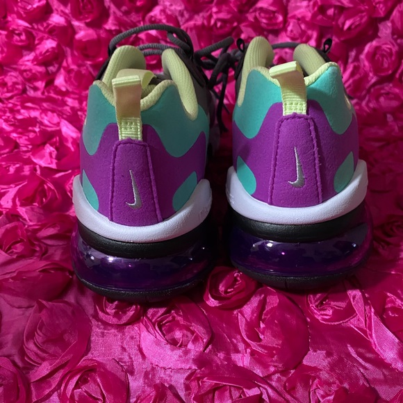 Nike Kids' Air Max 270 React - Picture 6 of 8